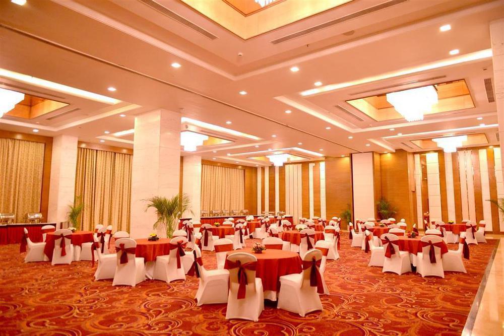 Golden Tulip Lucknow Hotel Facilities photo